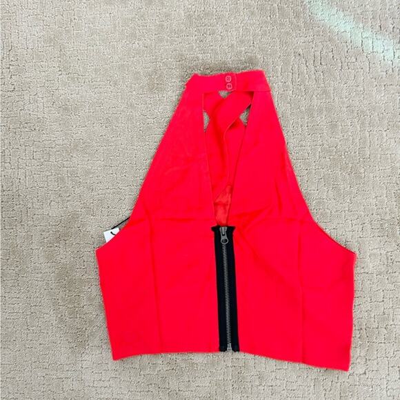 NWT Three Eighty Two Ava Cropped Halter Tomato Small - Picture 3 of 5